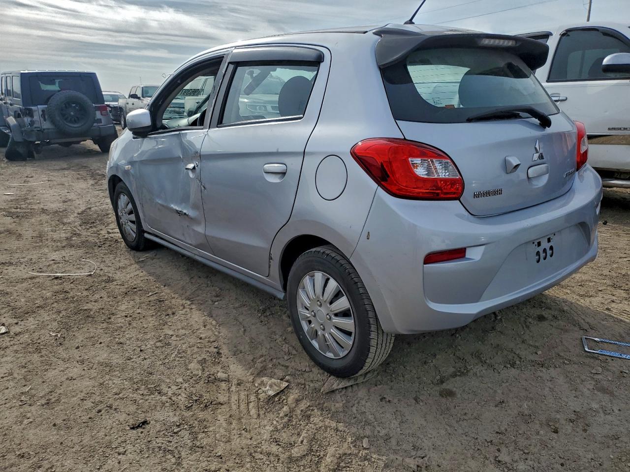2018 MITSUBISHI MIRAGE ES photo 2