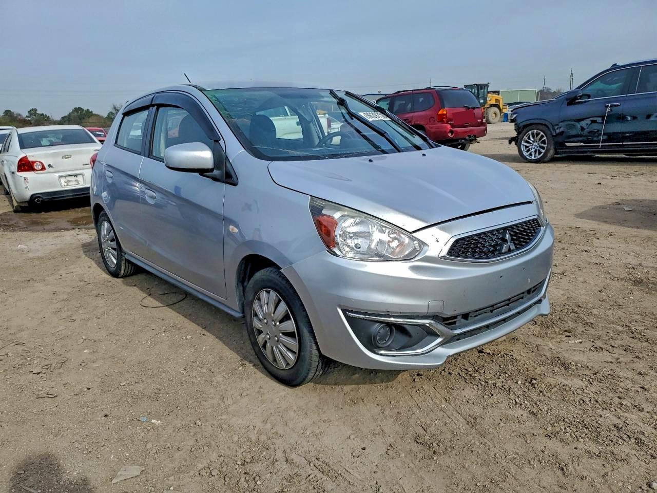 2018 MITSUBISHI MIRAGE ES photo 4