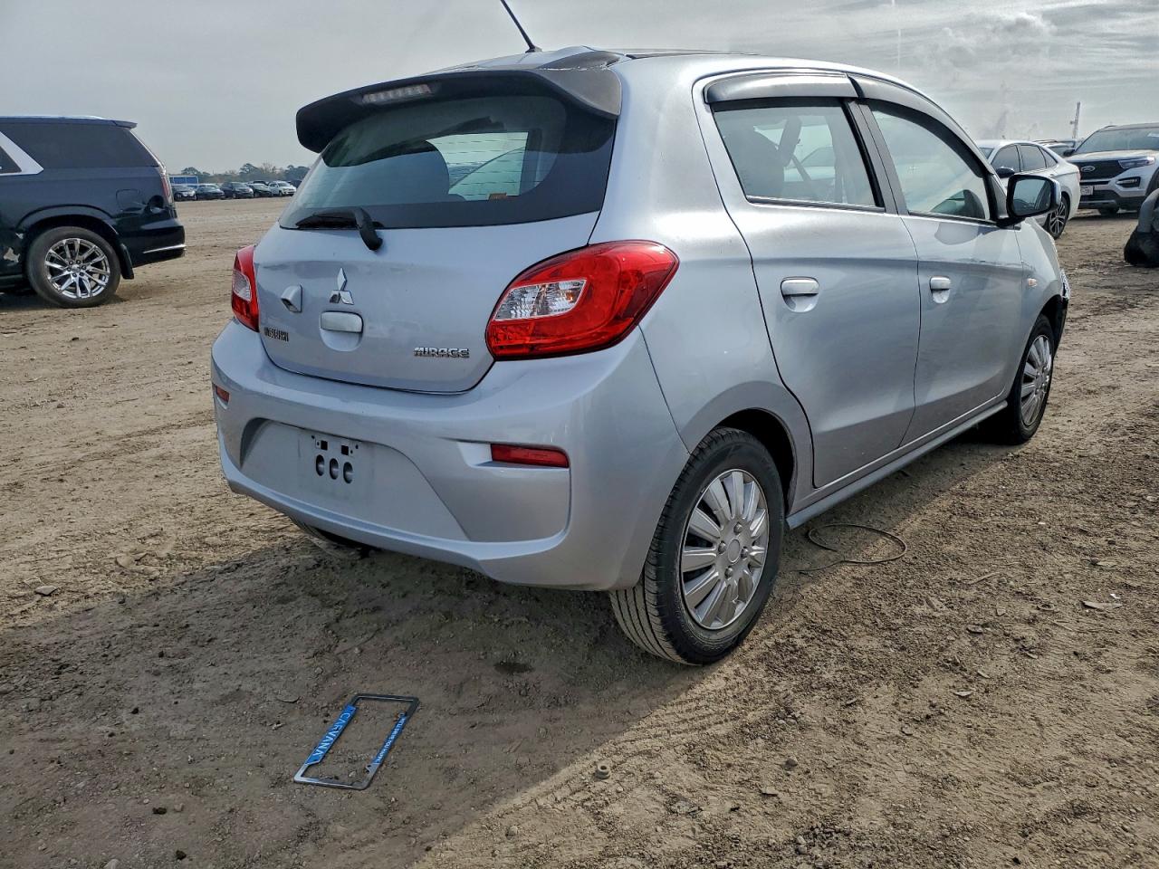 2018 MITSUBISHI MIRAGE ES photo 3