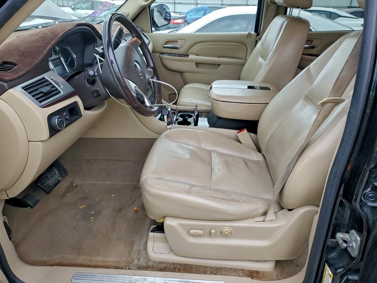 2010 CADILLAC ESCALADE PREMIUM photo 7