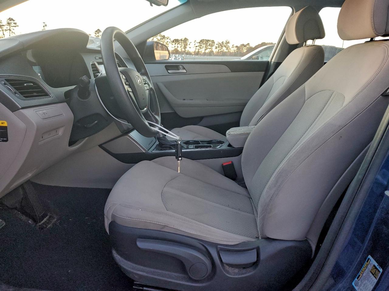 2016 HYUNDAI SONATA SE photo 7