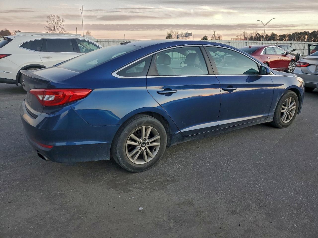 2016 HYUNDAI SONATA SE photo 3