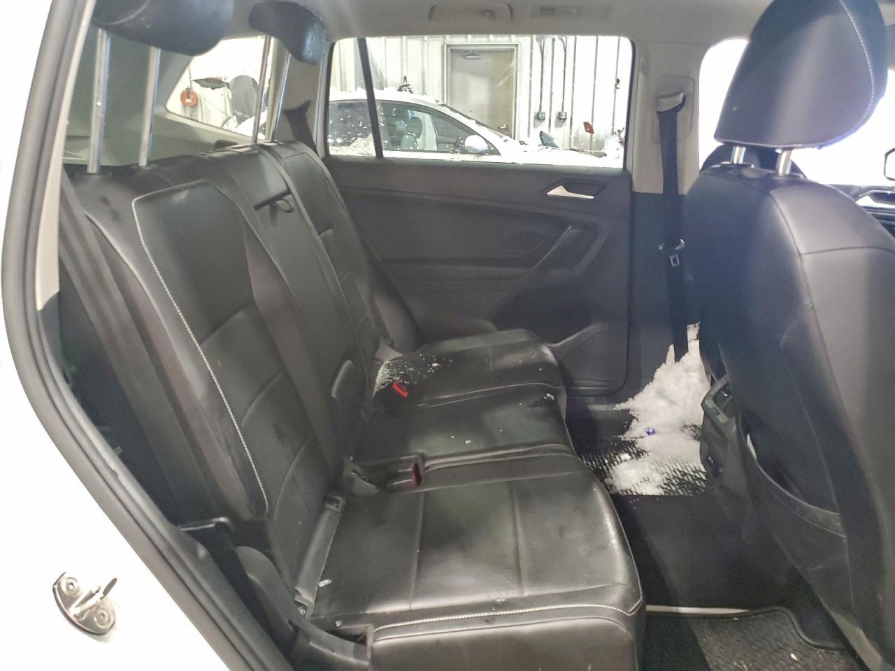 2021 VOLKSWAGEN TIGUAN SE photo 11