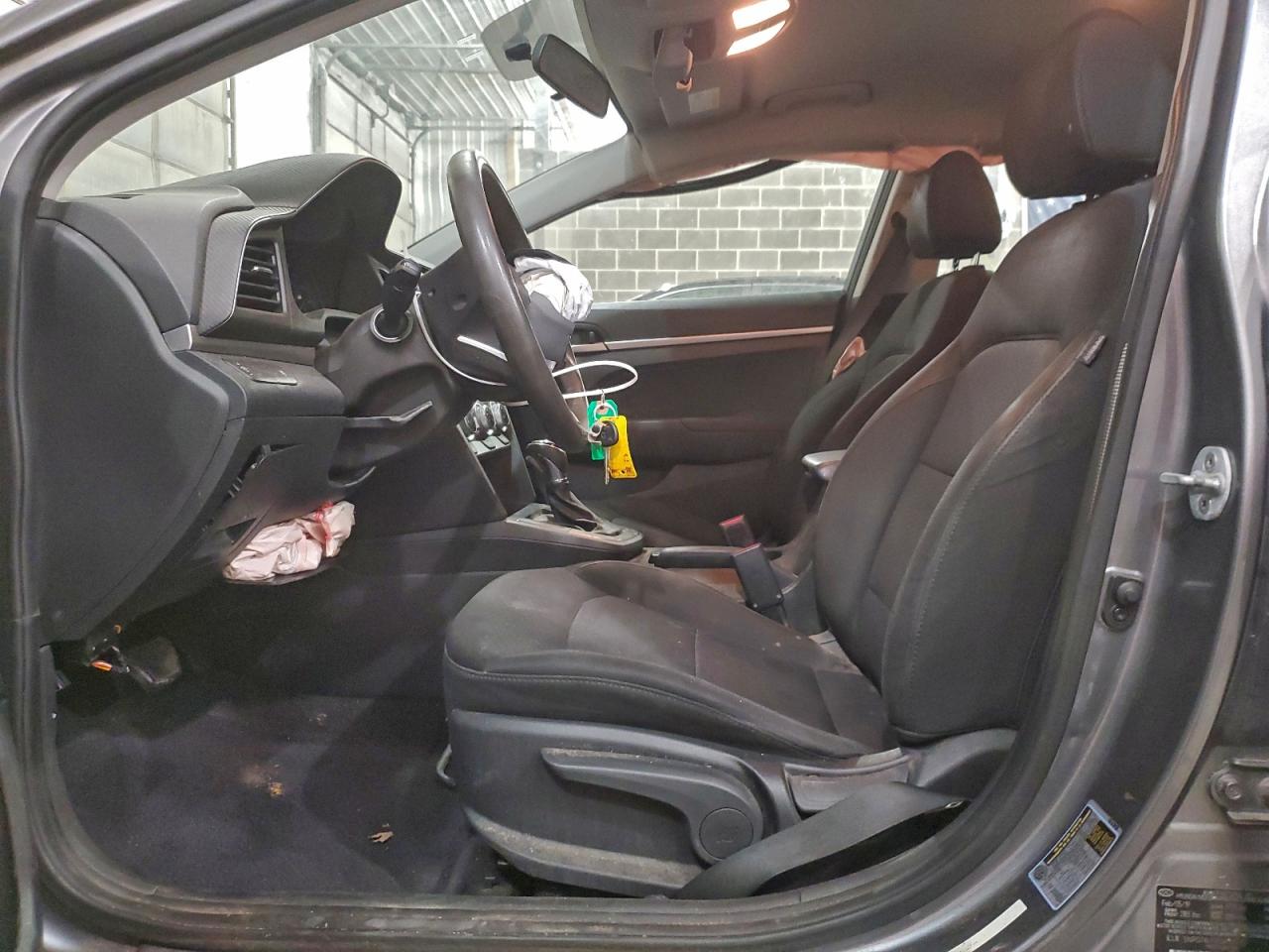 2019 HYUNDAI ELANTRA SE photo 7