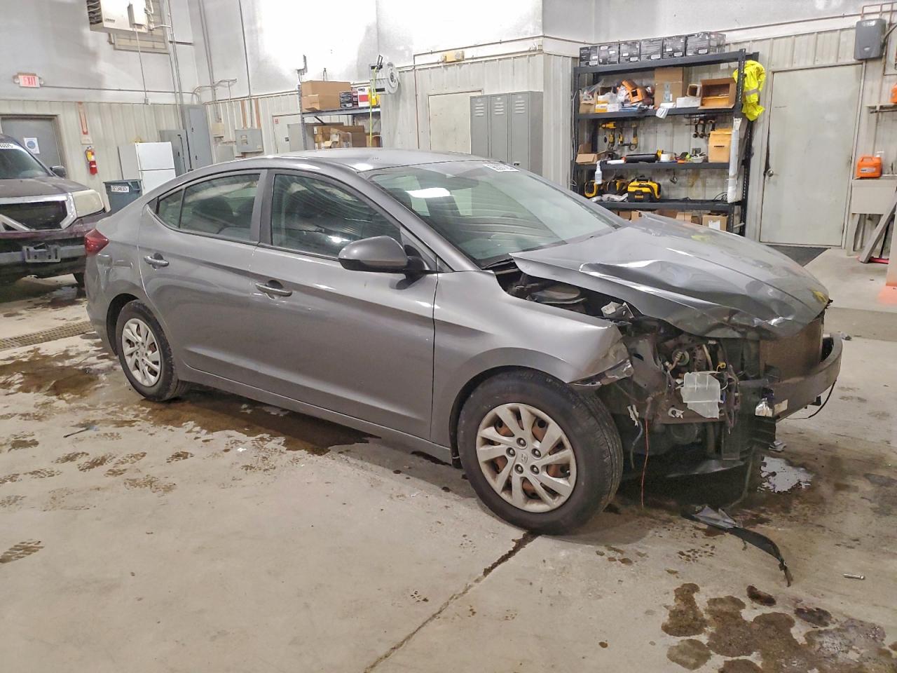 2019 HYUNDAI ELANTRA SE photo 4