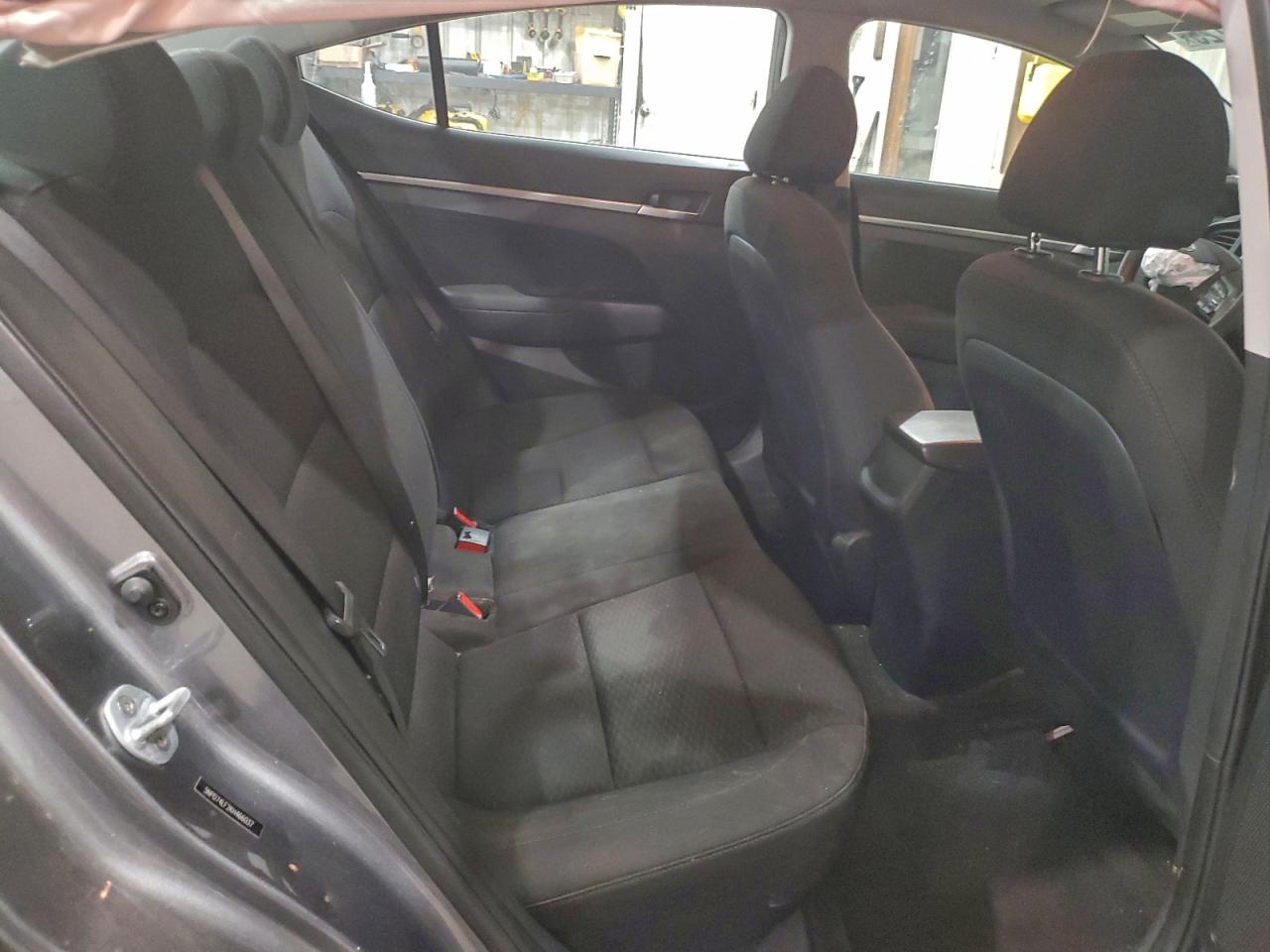 2019 HYUNDAI ELANTRA SE photo 10