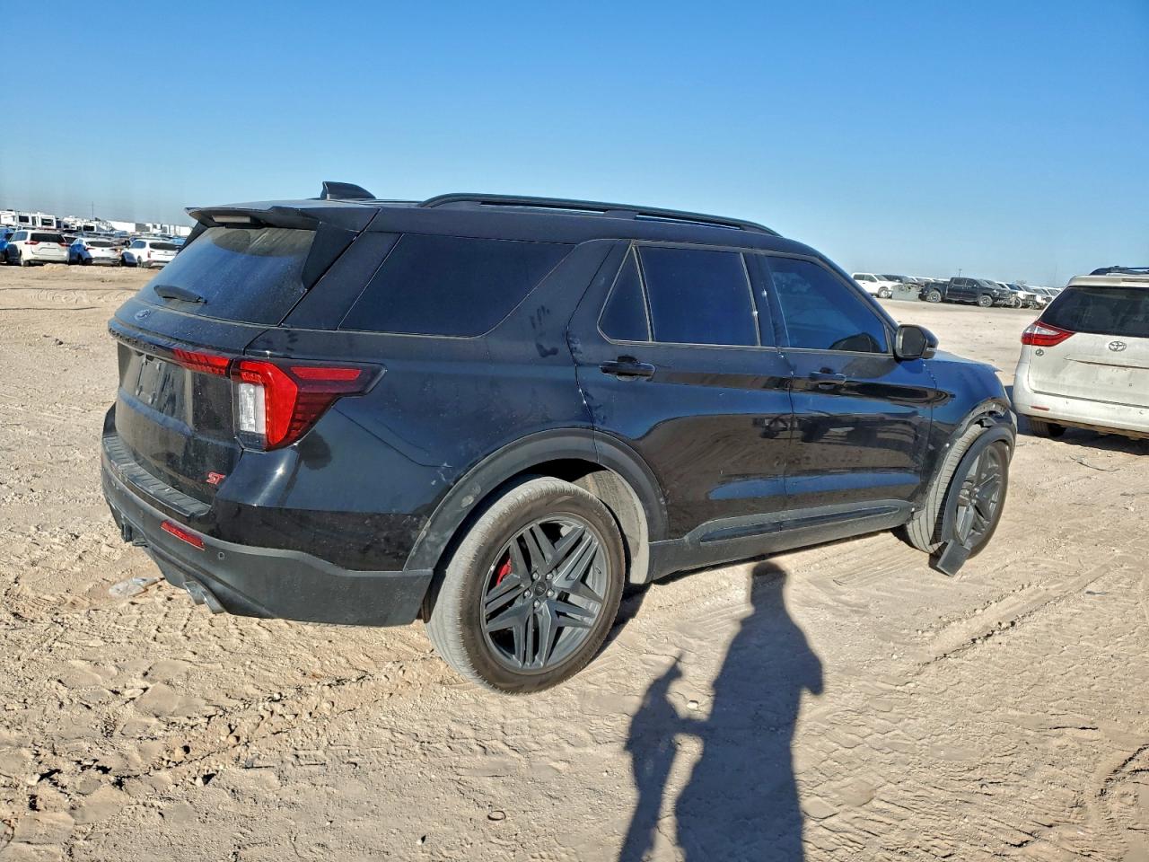 2025 FORD EXPLORER ST photo 3