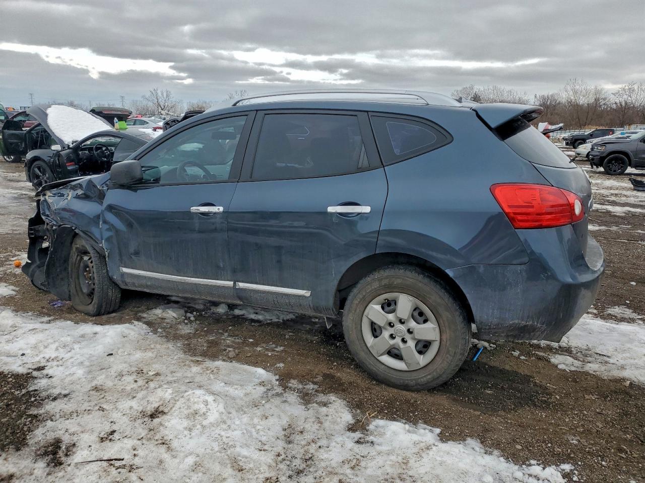 2015 NISSAN ROGUE SELECT S photo 2