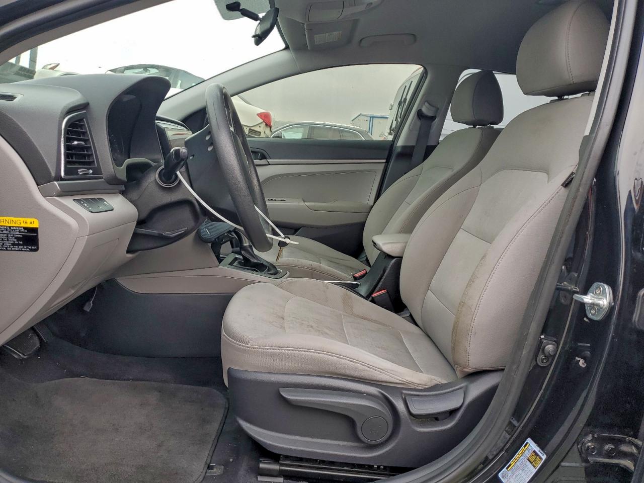 2017 HYUNDAI ELANTRA SE photo 7
