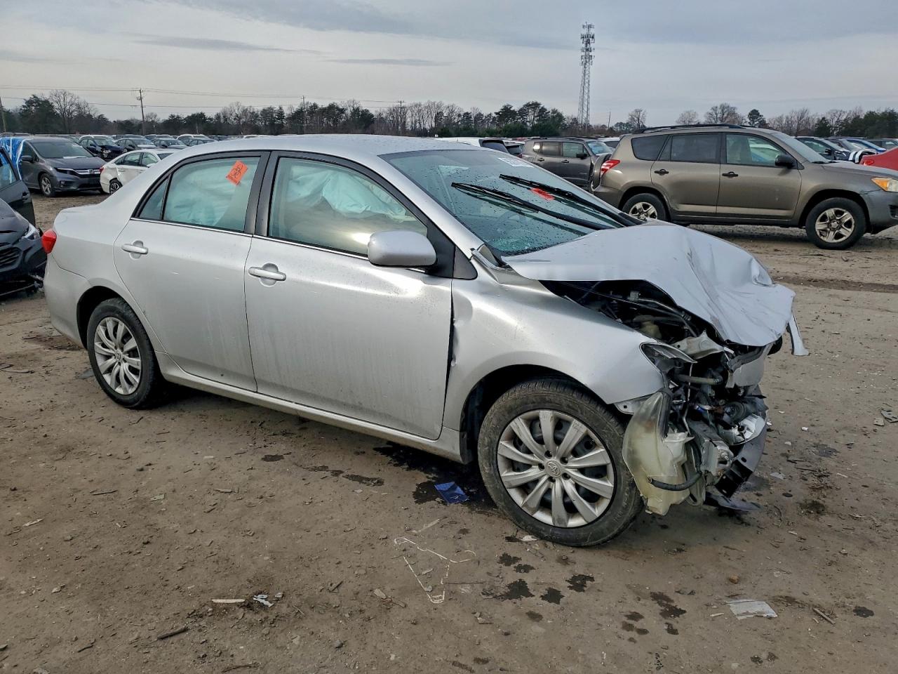 2013 TOYOTA COROLLA BASE photo 4