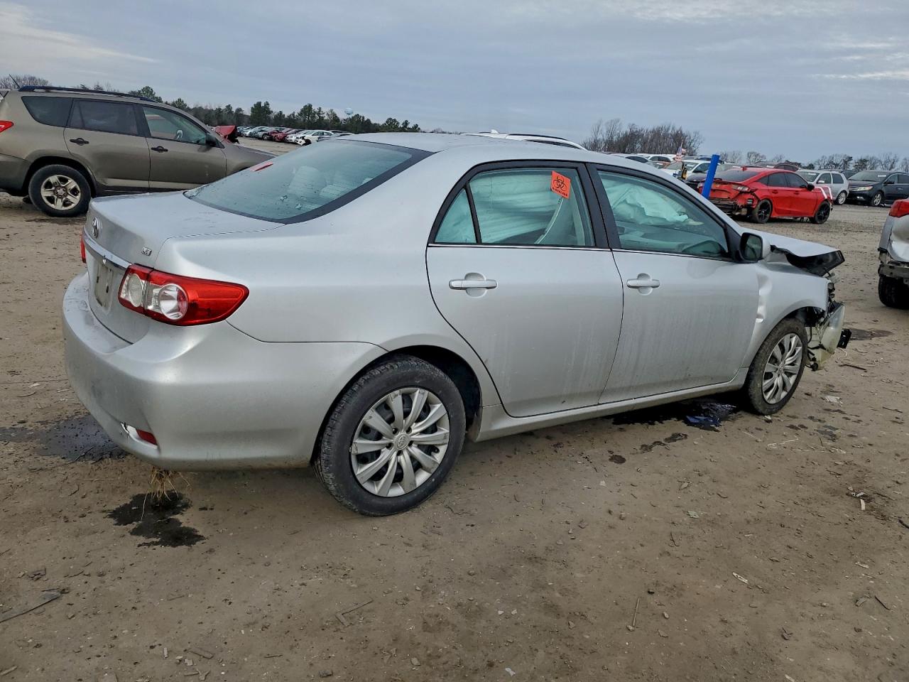 2013 TOYOTA COROLLA BASE photo 3