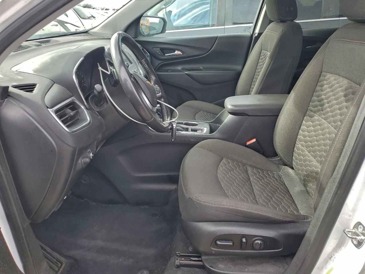 2019 CHEVROLET EQUINOX LT photo 7