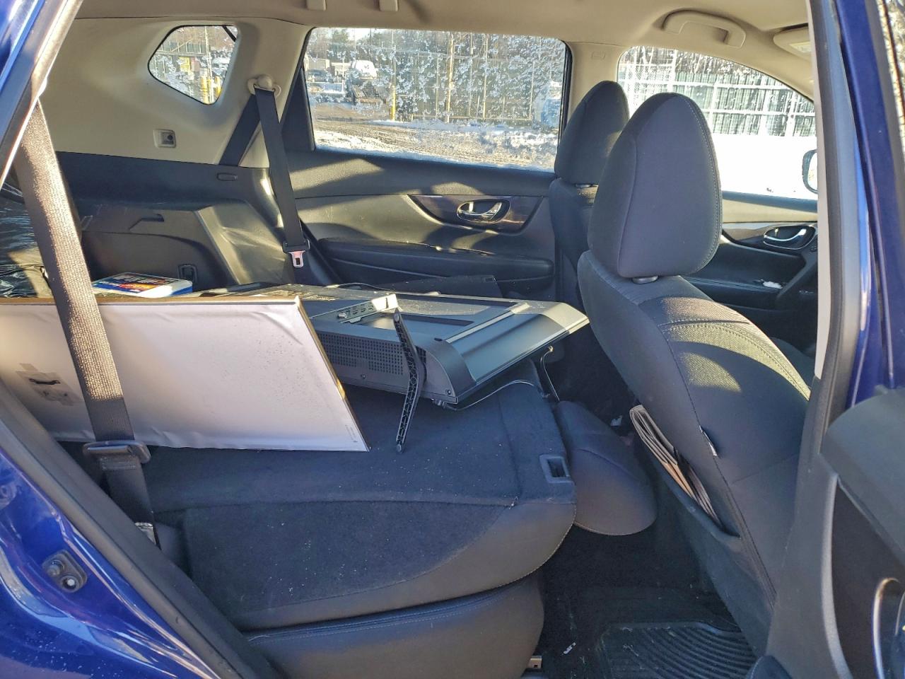 2018 NISSAN ROGUE S photo 19