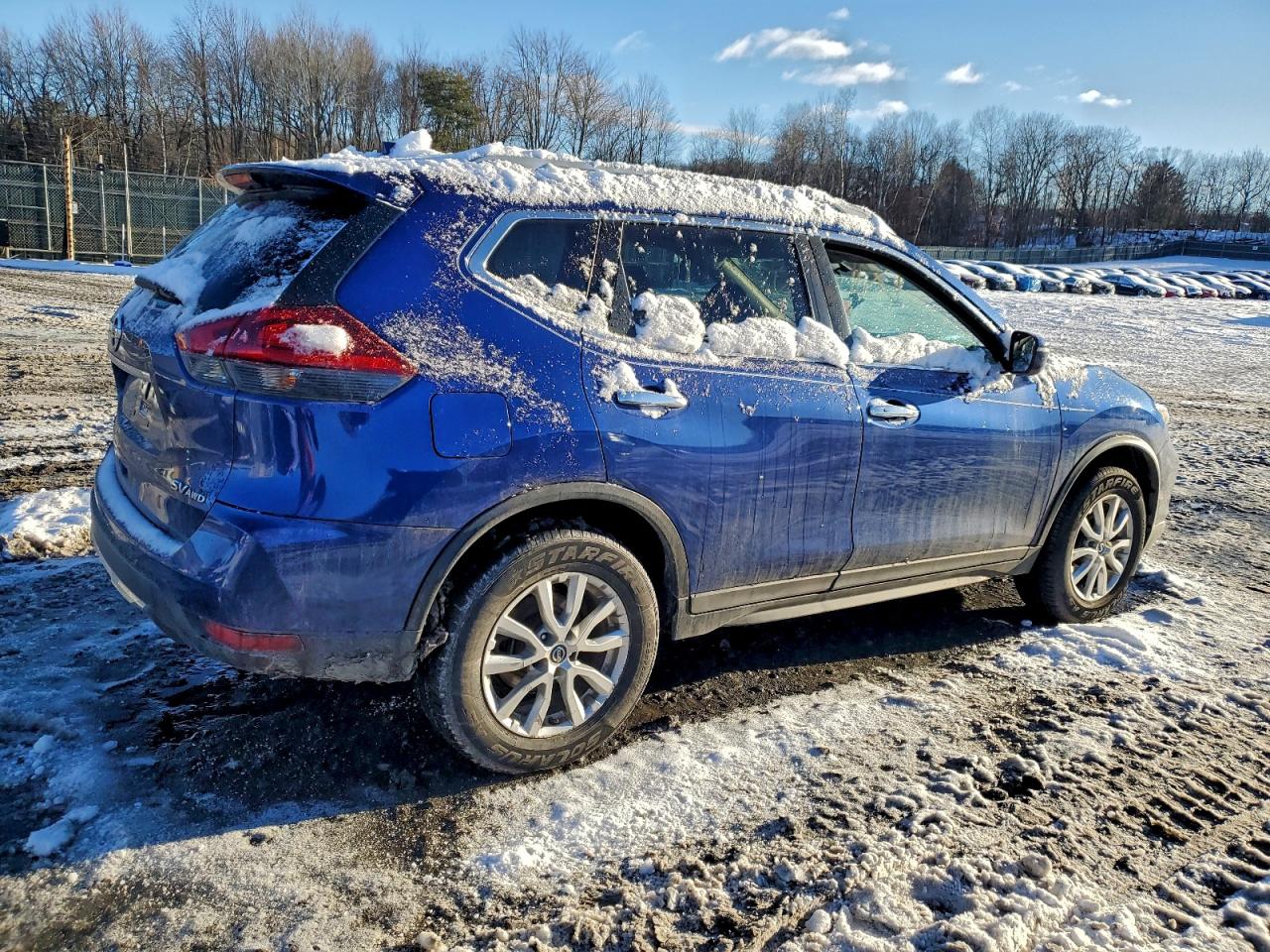 2018 NISSAN ROGUE S photo 5