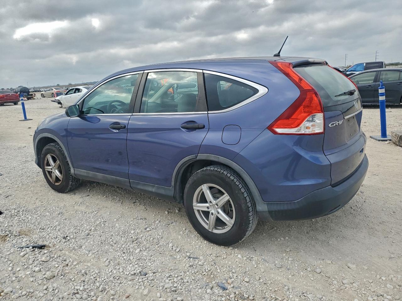 2013 HONDA CR-V LX photo 3