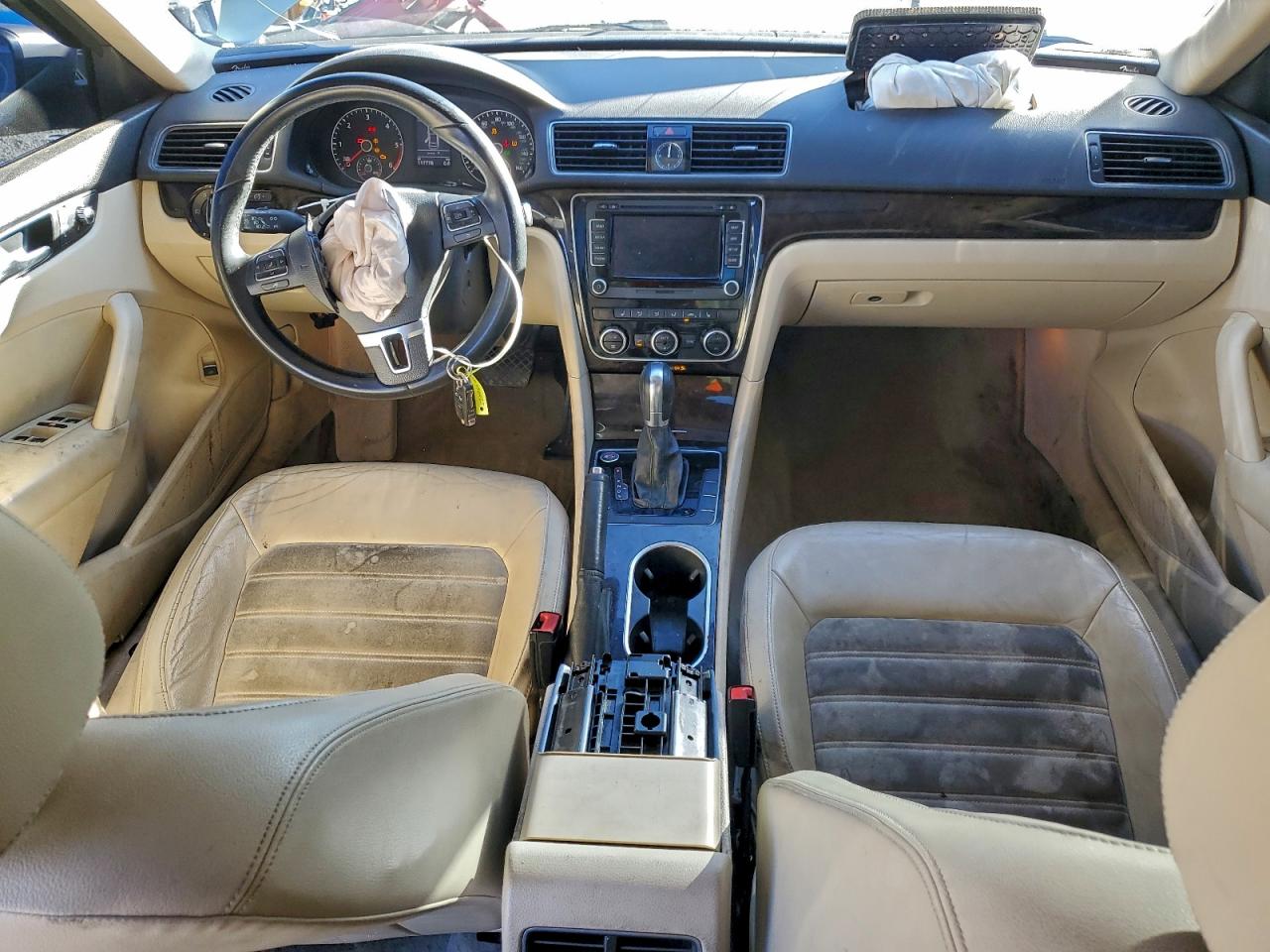 2014 VOLKSWAGEN PASSAT SEL photo 8