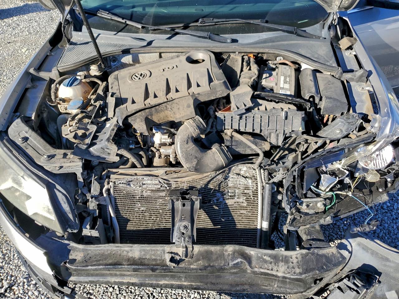 2014 VOLKSWAGEN PASSAT SEL photo 11