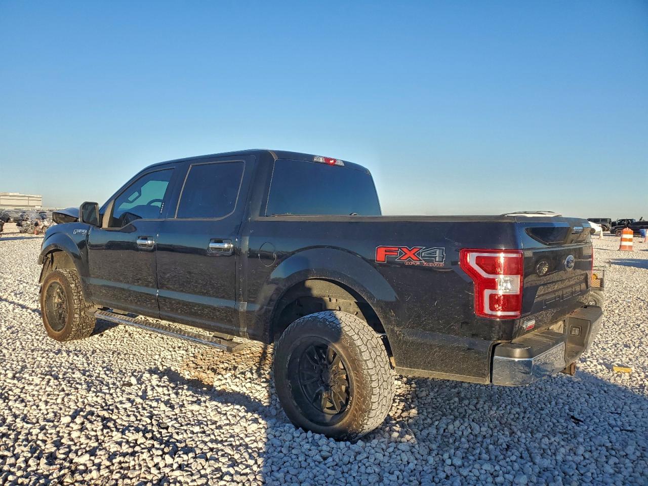 2018 FORD F150 SUPERCREW photo 2