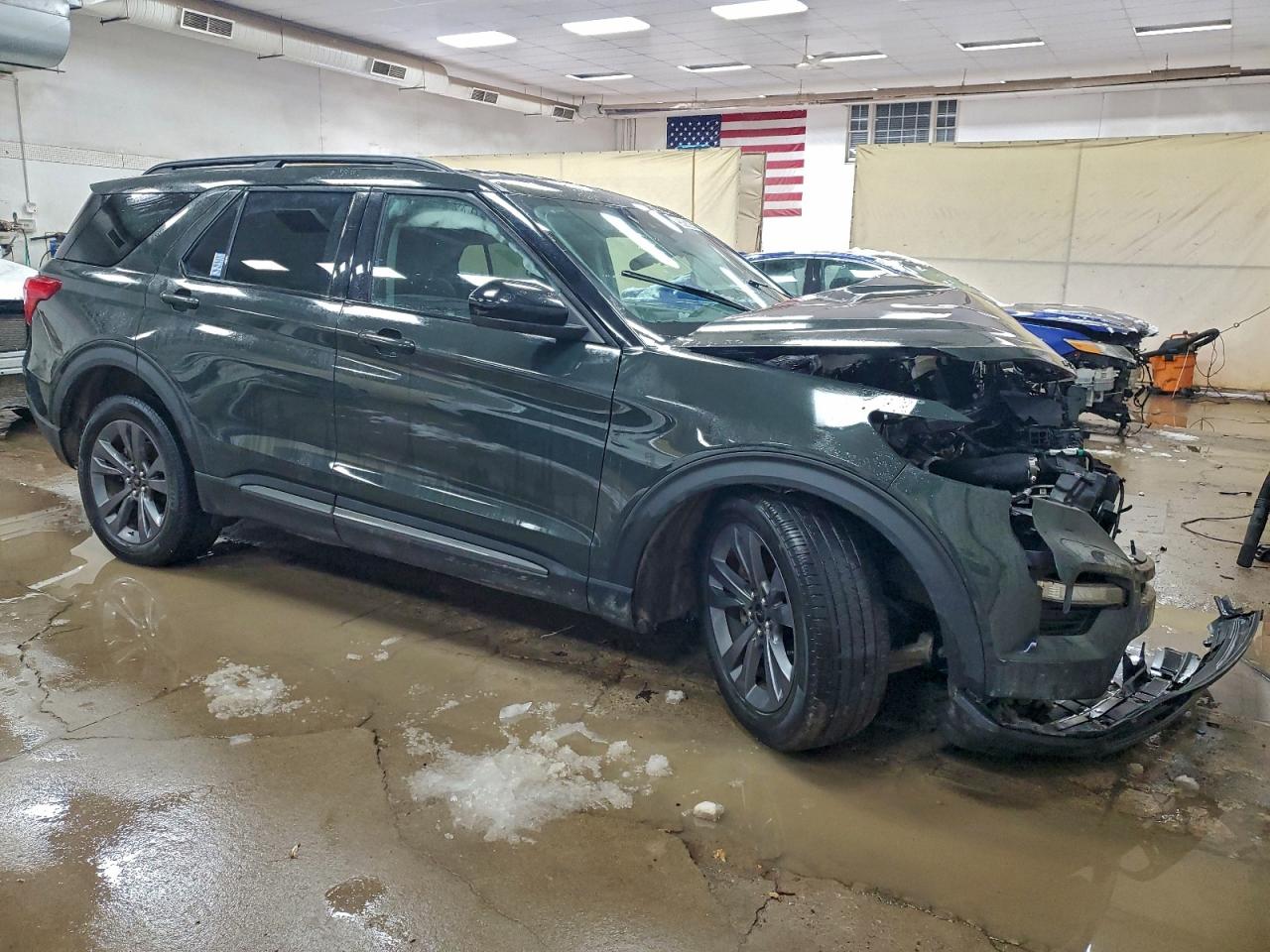 2023 FORD EXPLORER XLT photo 10