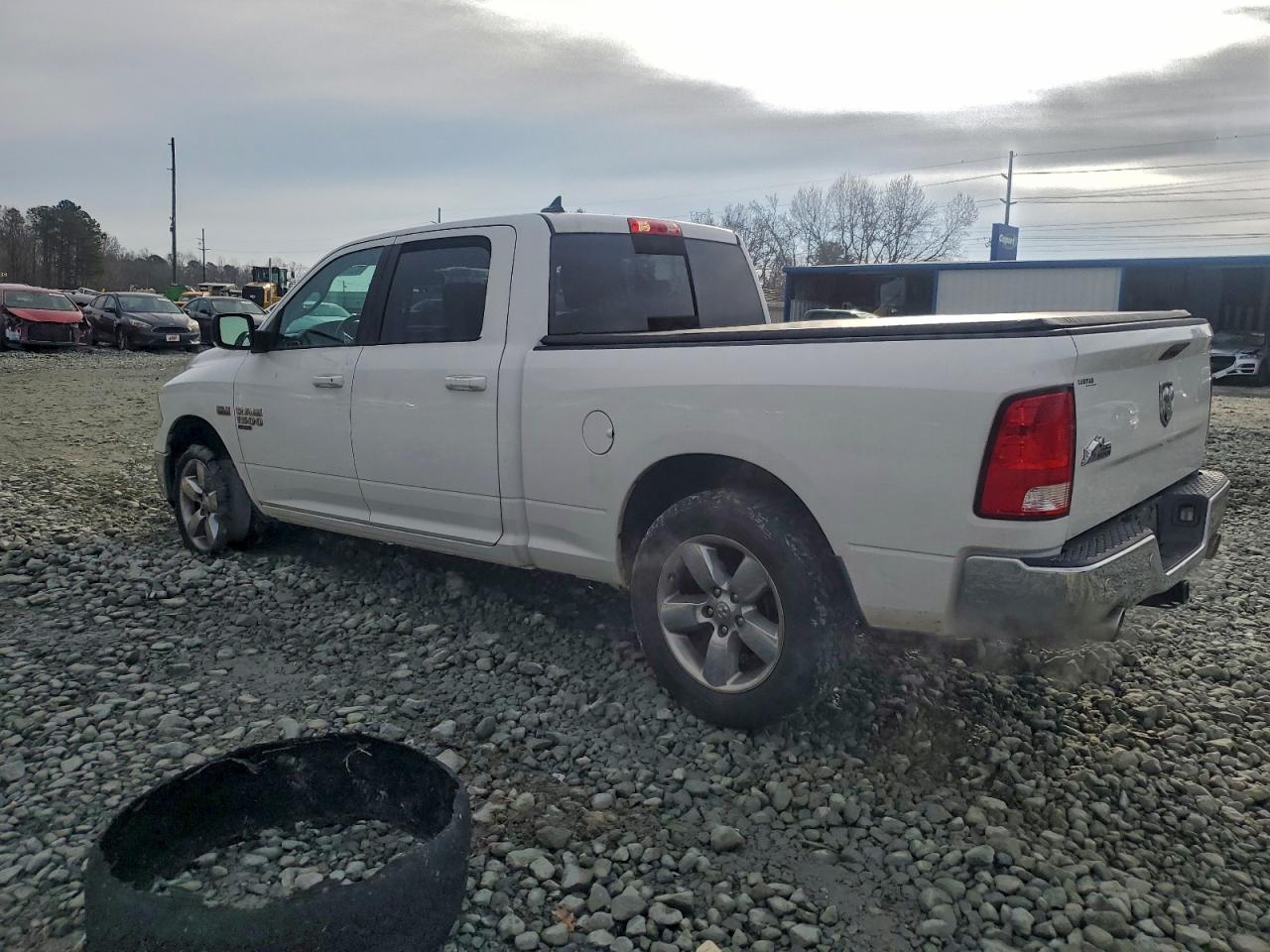 2019 RAM 1500 CLASSIC SLT photo 4
