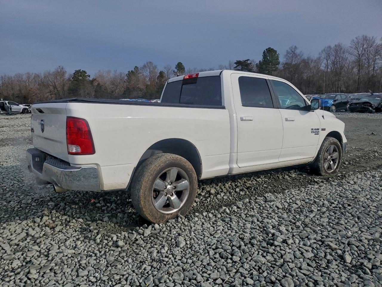 2019 RAM 1500 CLASSIC SLT photo 7