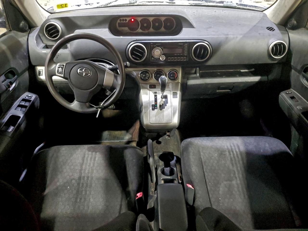 2010 TOYOTA SCION XB photo 15