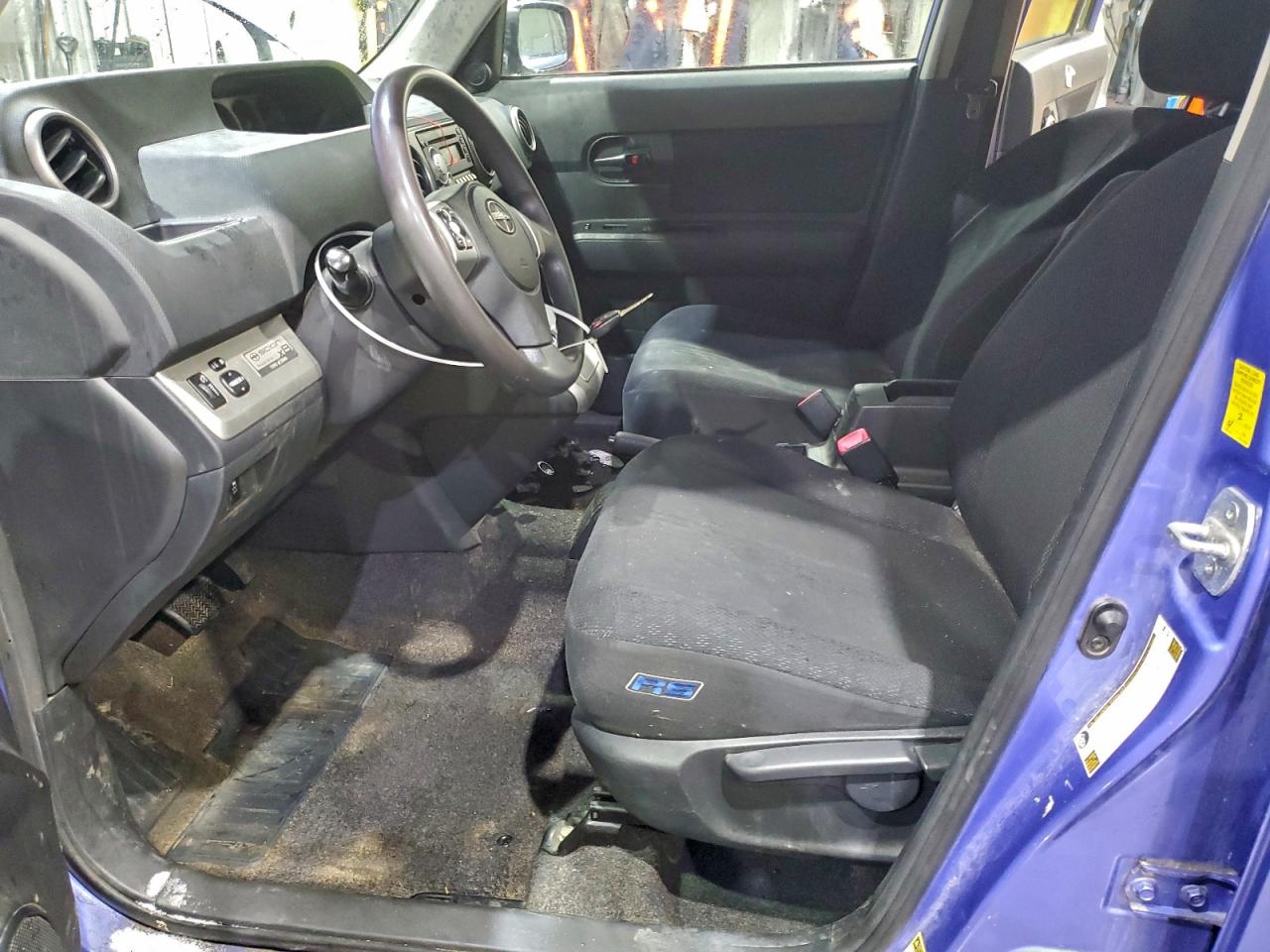 2010 TOYOTA SCION XB photo 13