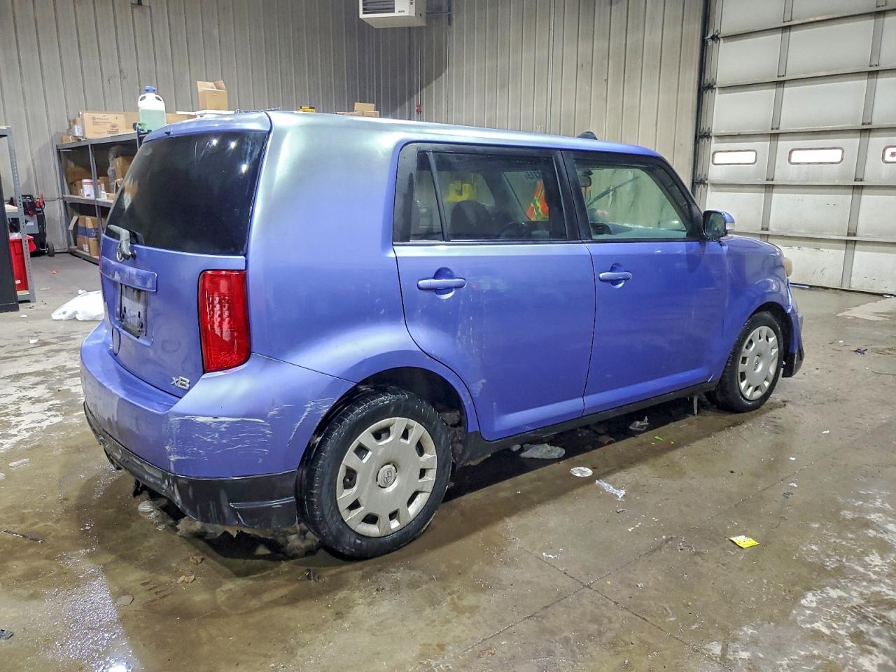 2010 TOYOTA SCION XB photo 5