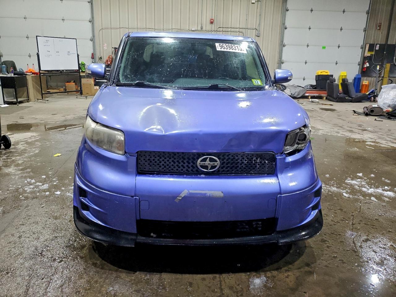 2010 TOYOTA SCION XB photo 9
