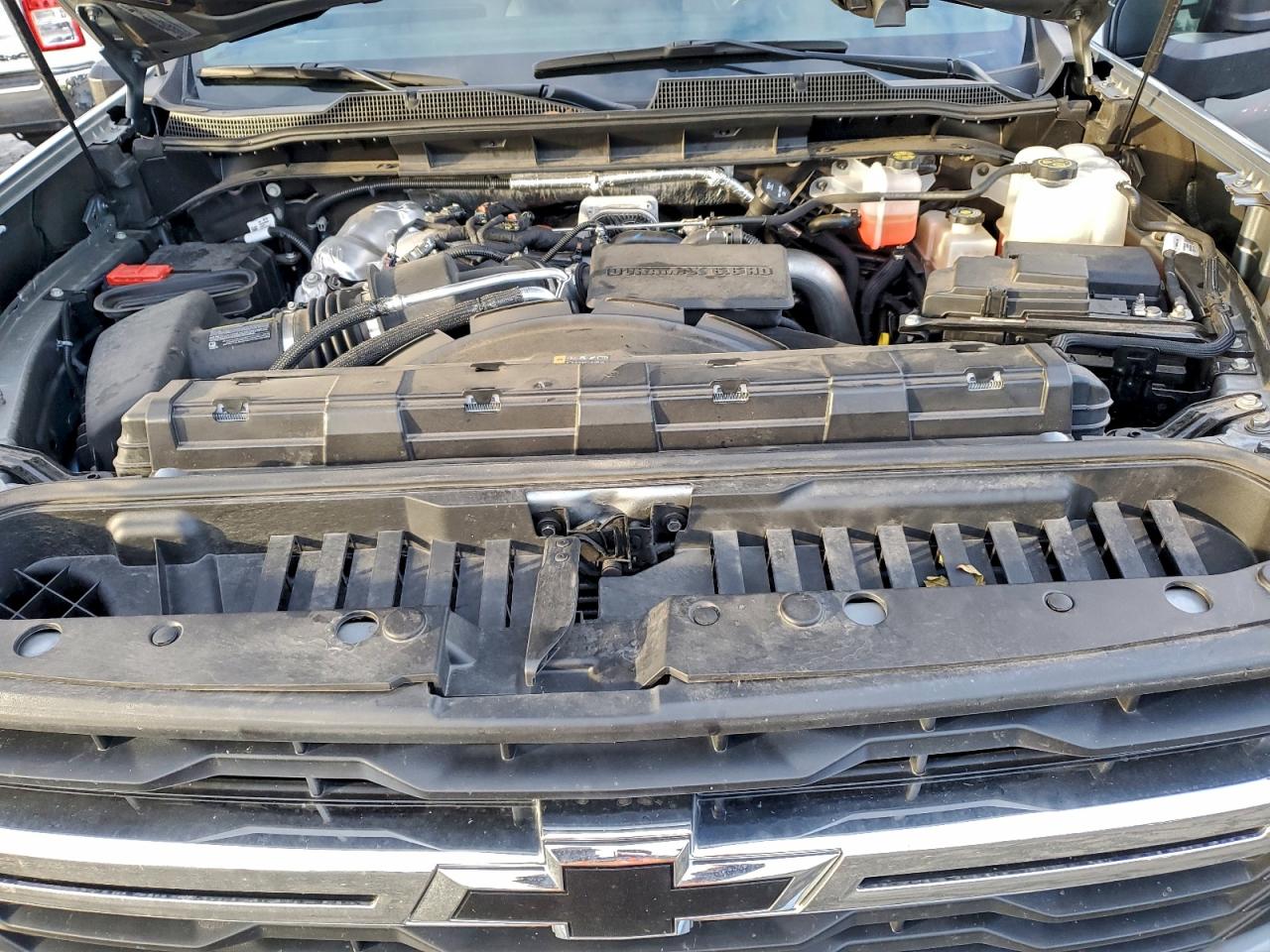2024 CHEVROLET SILVERADO K3500 LT photo 11