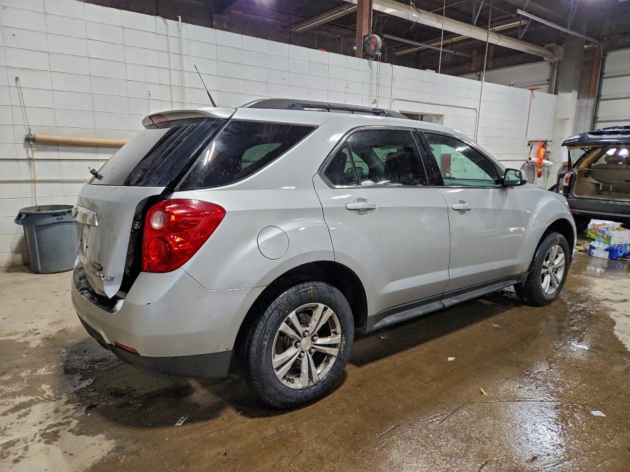2013 CHEVROLET EQUINOX LT photo 3