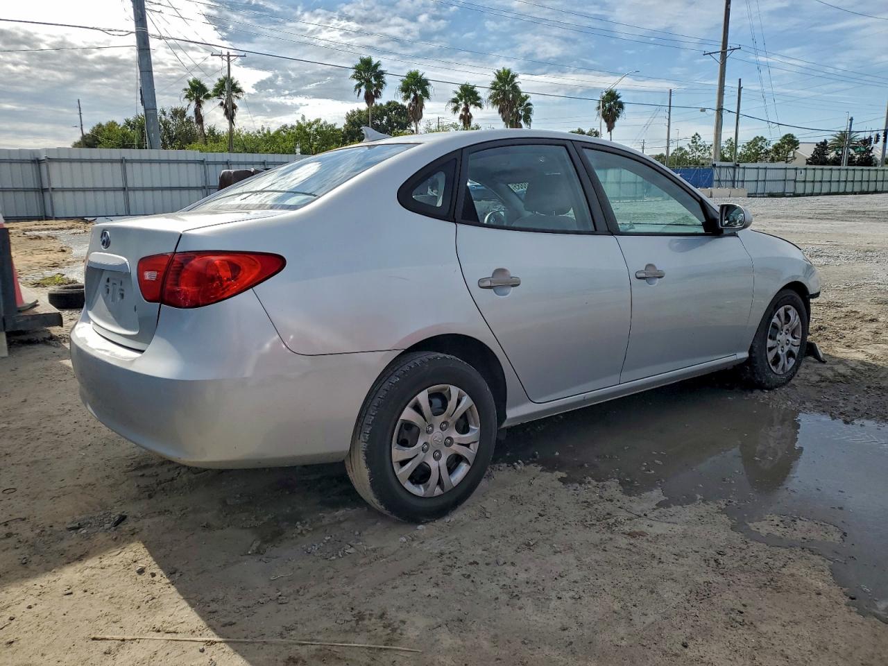 2010 HYUNDAI ELANTRA BLUE photo 3
