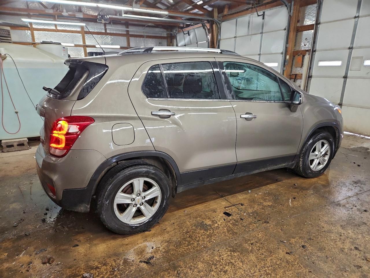 2020 CHEVROLET TRAX 1LT photo 3