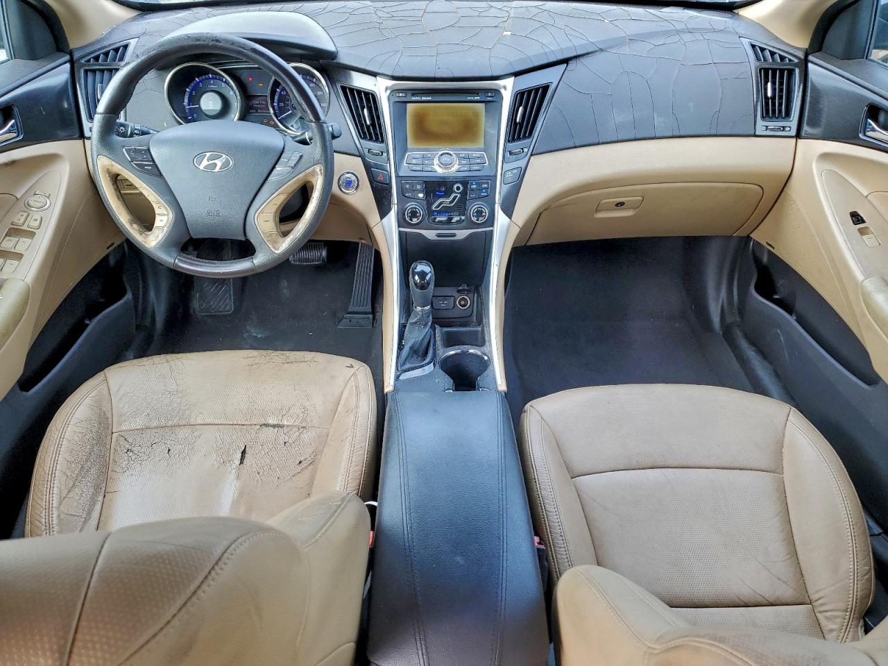 2011 HYUNDAI SONATA SE photo 8