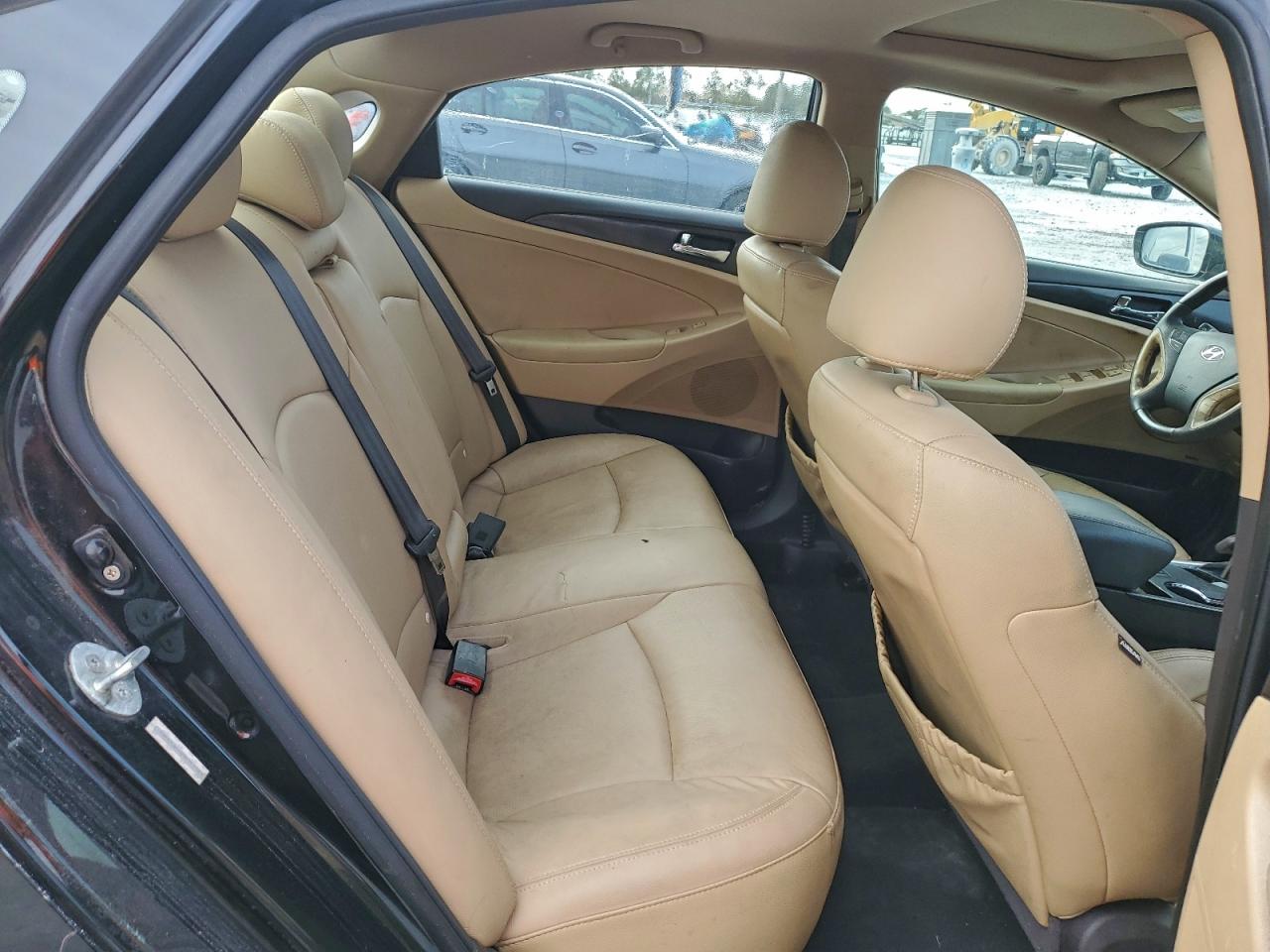 2011 HYUNDAI SONATA SE photo 10