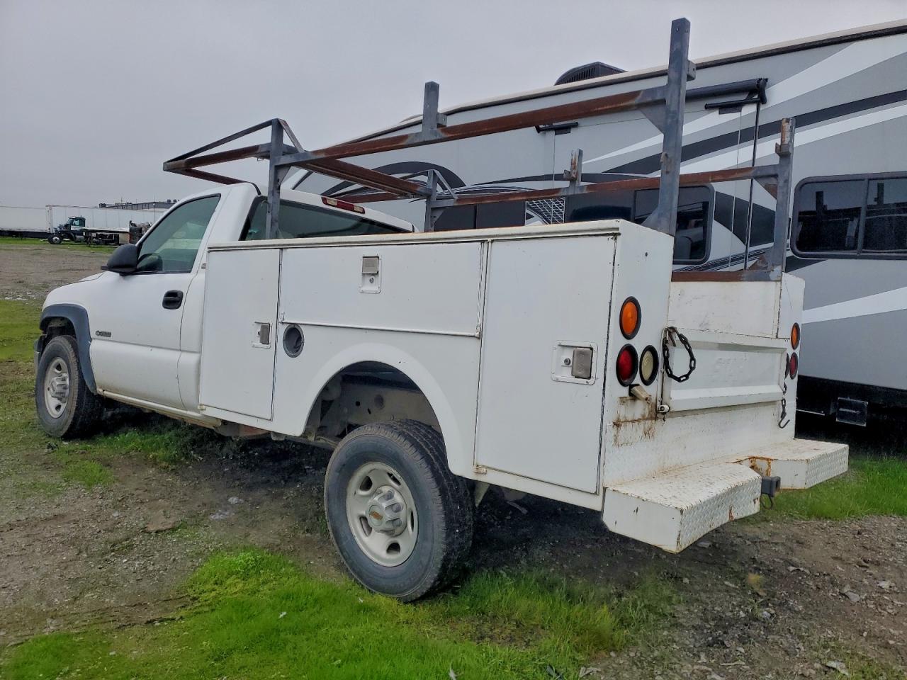 2002 CHEVROLET SILVERADO UTILITY / SERVICE TRUCK photo 2