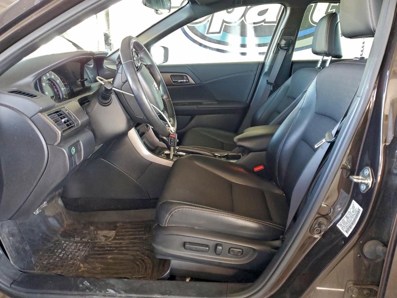 2017 HONDA ACCORD SPORT photo 7