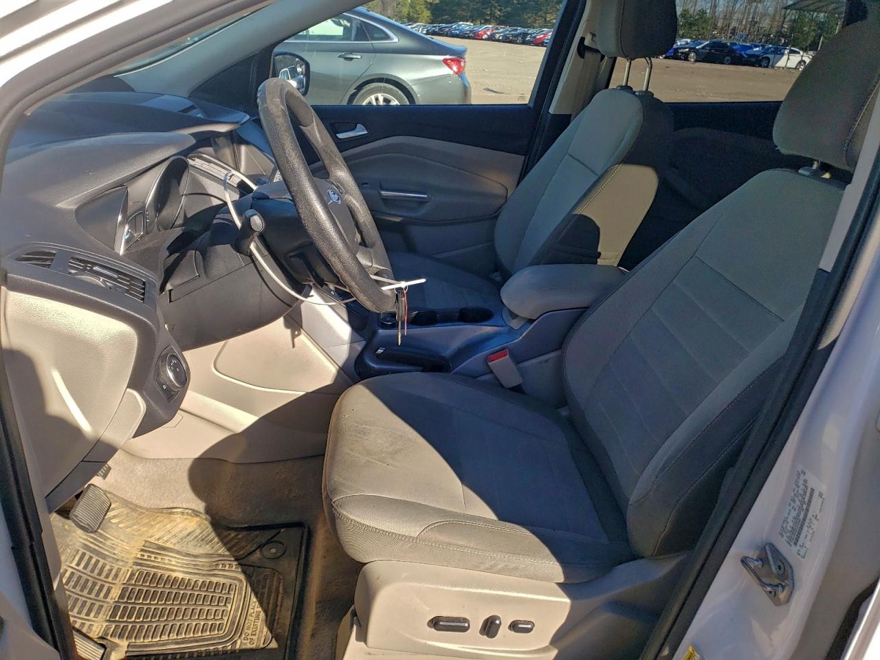 2015 FORD ESCAPE SE photo 7