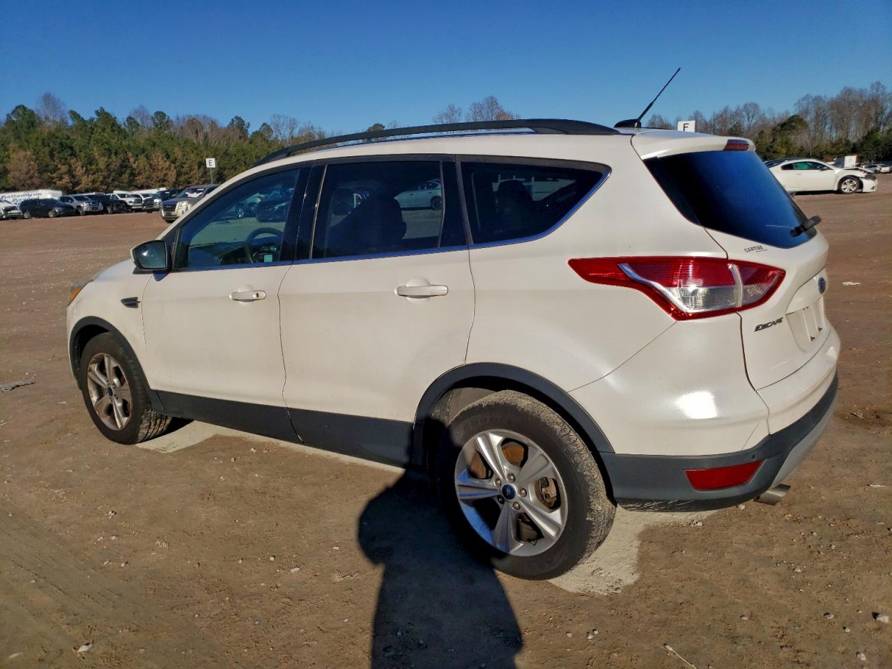 2015 FORD ESCAPE SE photo 2