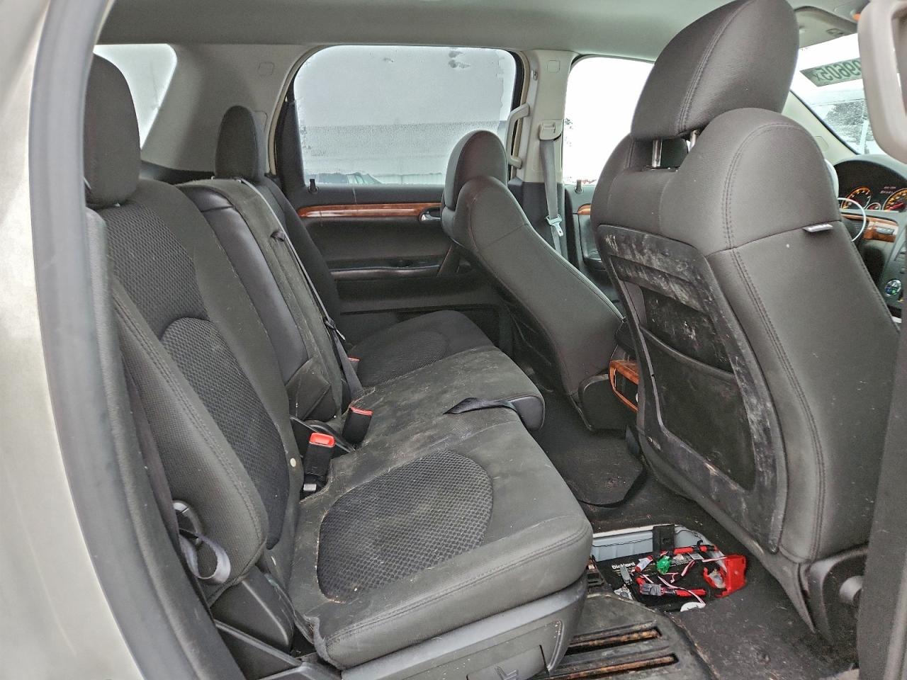 2007 SATURN OUTLOOK XR photo 11