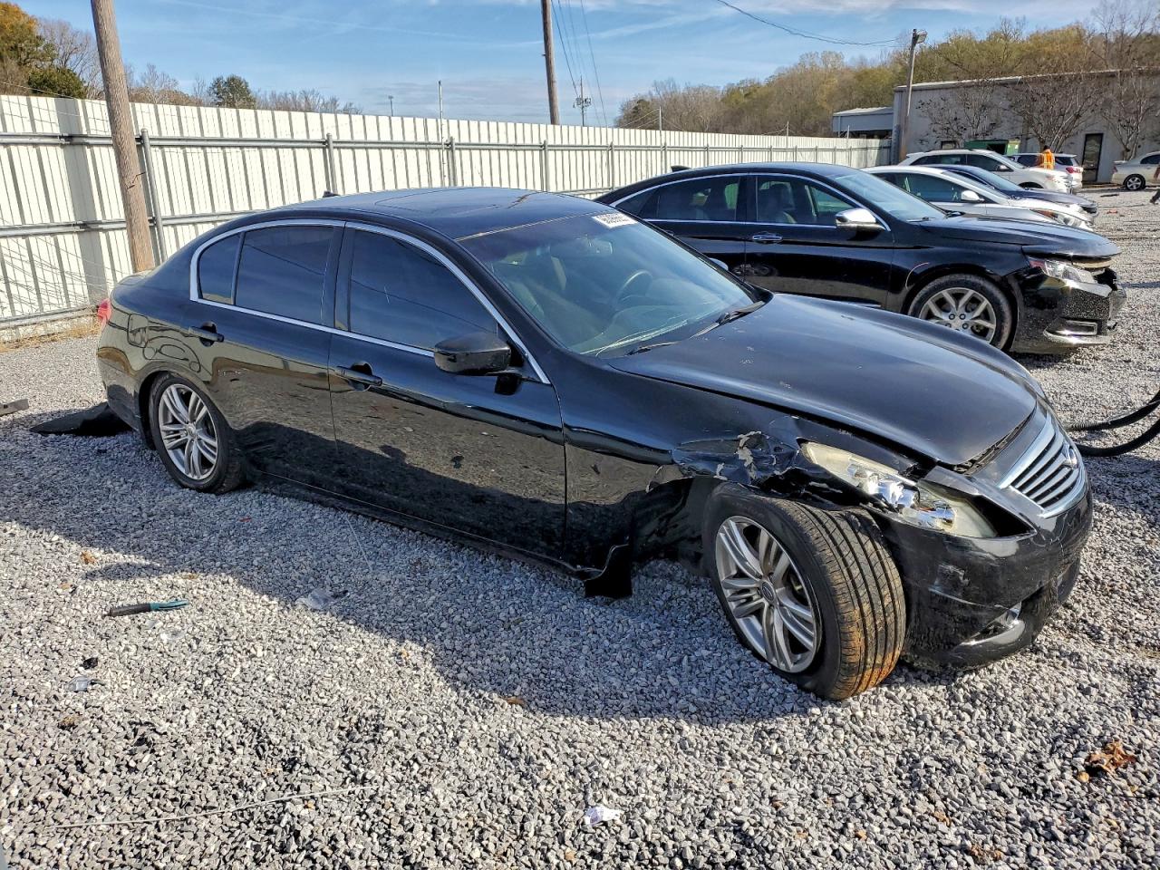 2013 INFINITI G37 BASE photo 4