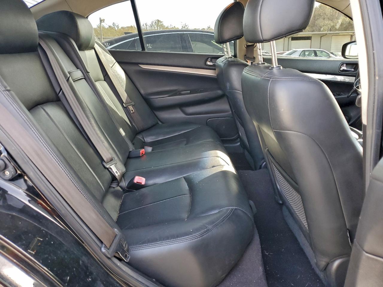 2013 INFINITI G37 BASE photo 10