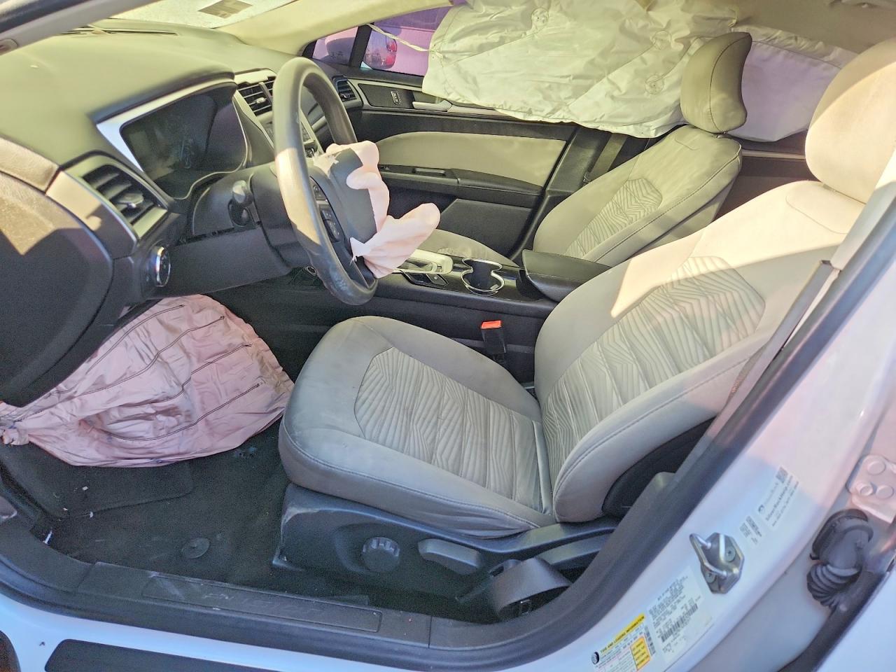 2016 FORD FUSION S photo 7