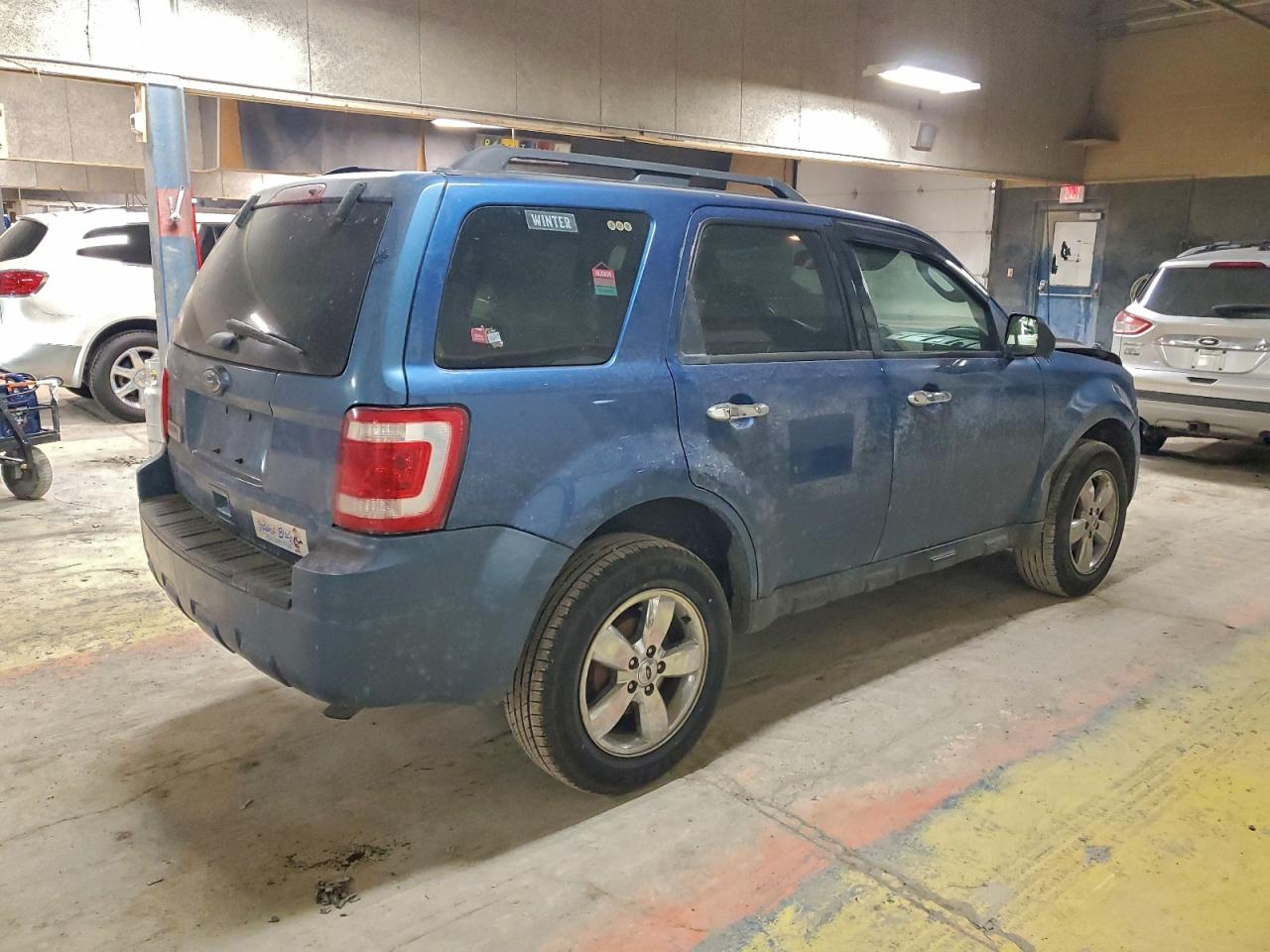 2010 FORD ESCAPE XLT photo 5