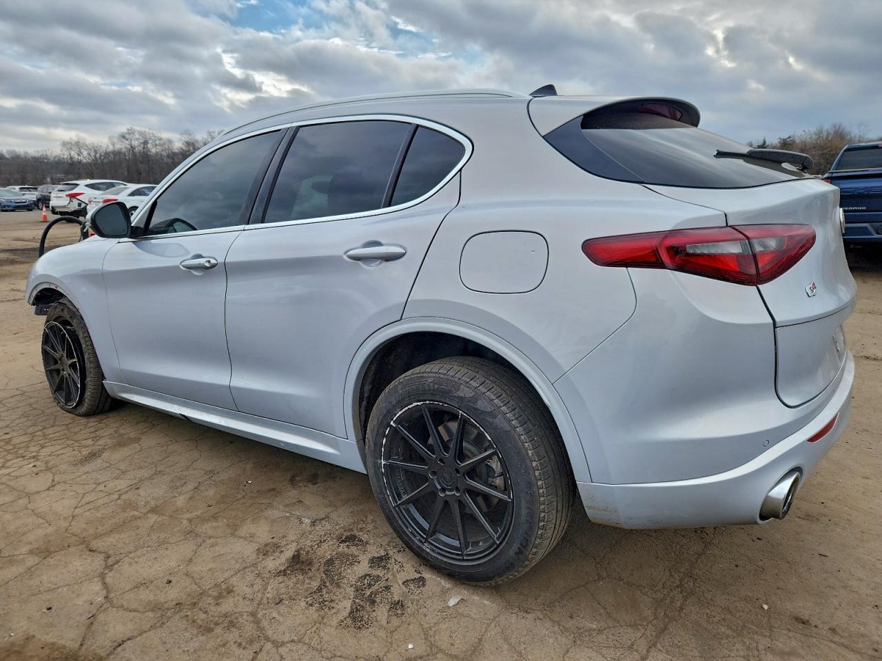 2020 ALFA ROMEO STELVIO TI photo 4