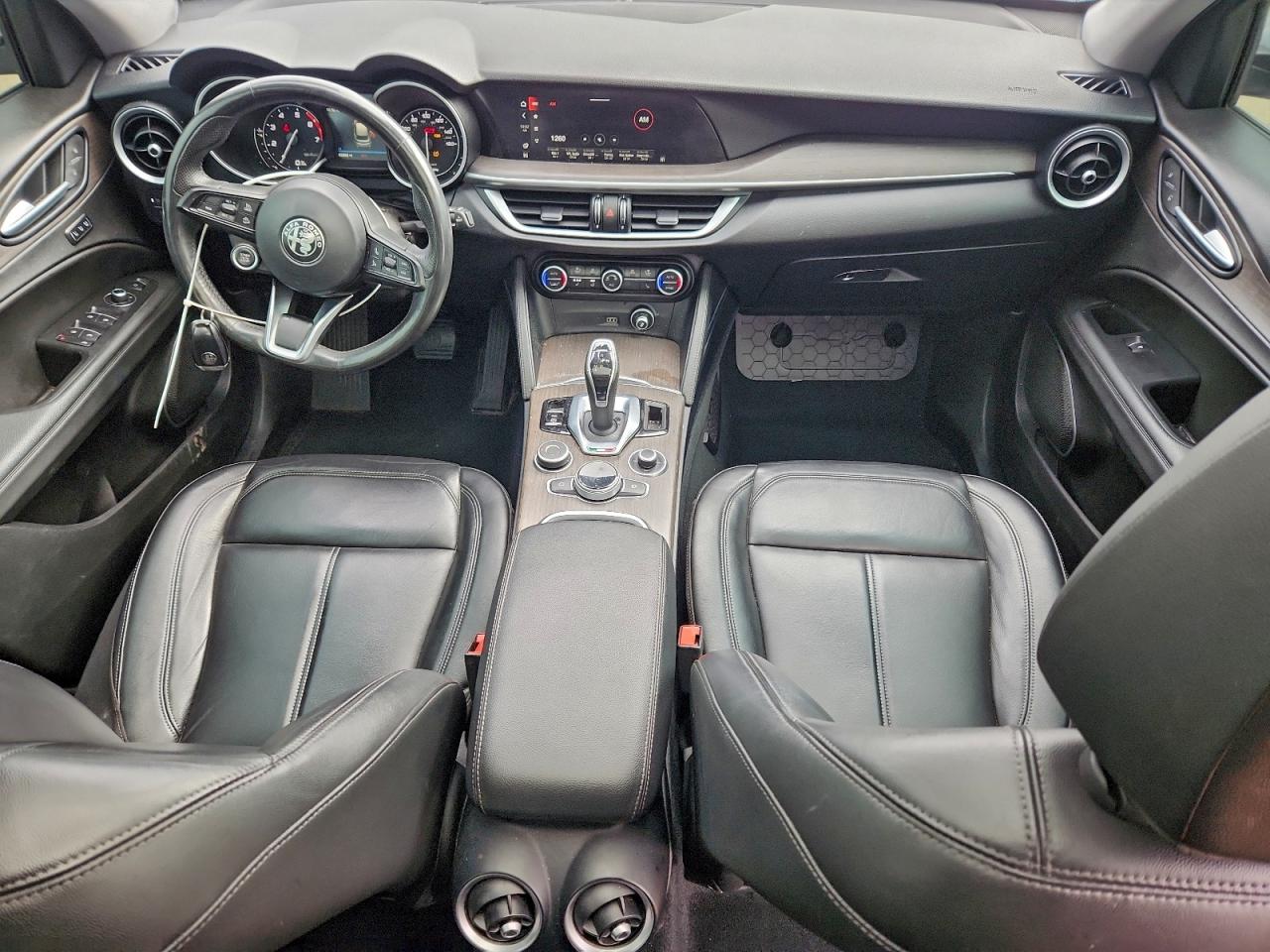 2020 ALFA ROMEO STELVIO TI photo 22