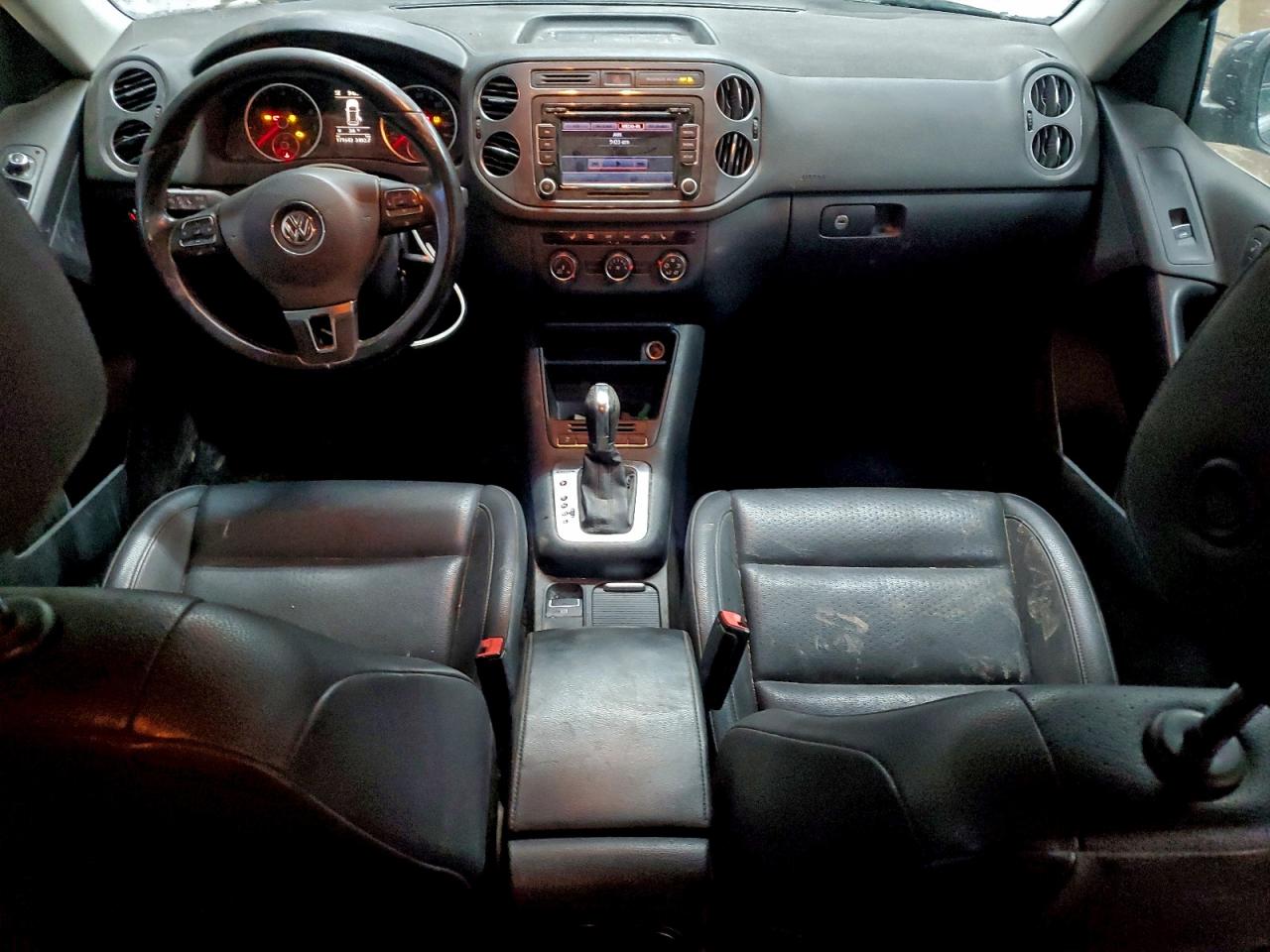 2013 VOLKSWAGEN TIGUAN S photo 8