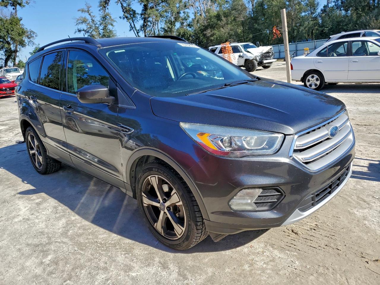 2018 FORD ESCAPE SEL photo 4