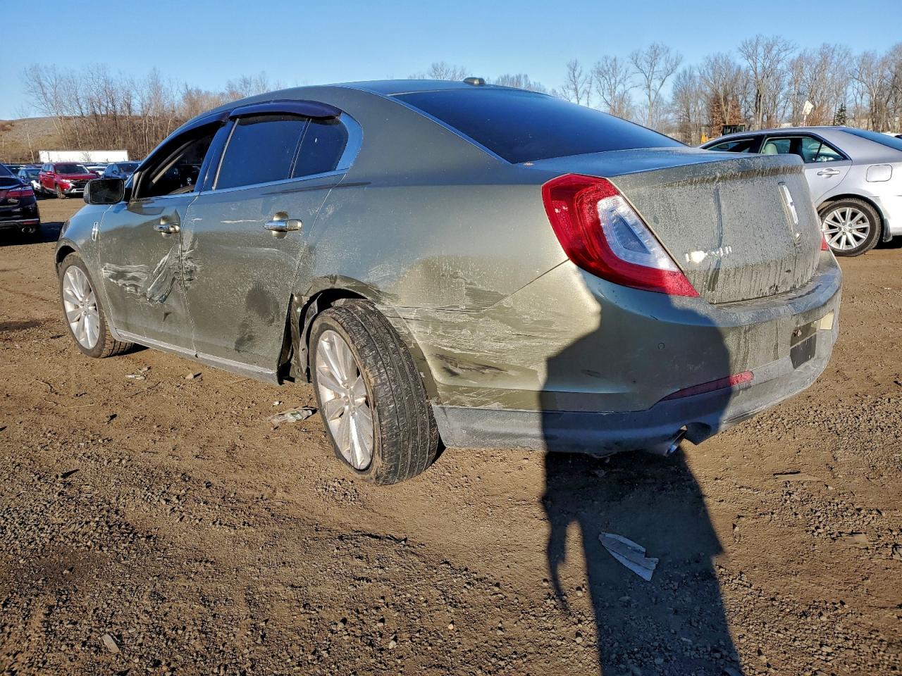 2013 LINCOLN MKS photo 2