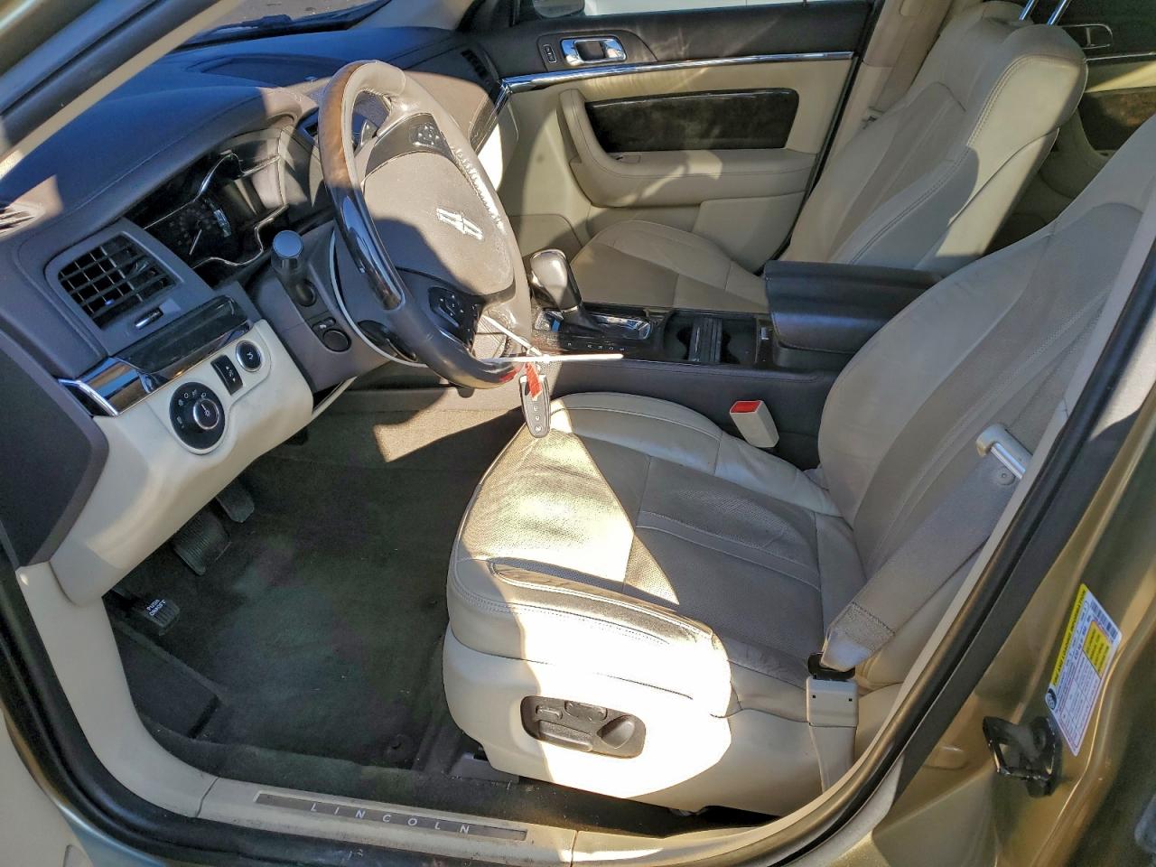 2013 LINCOLN MKS photo 7